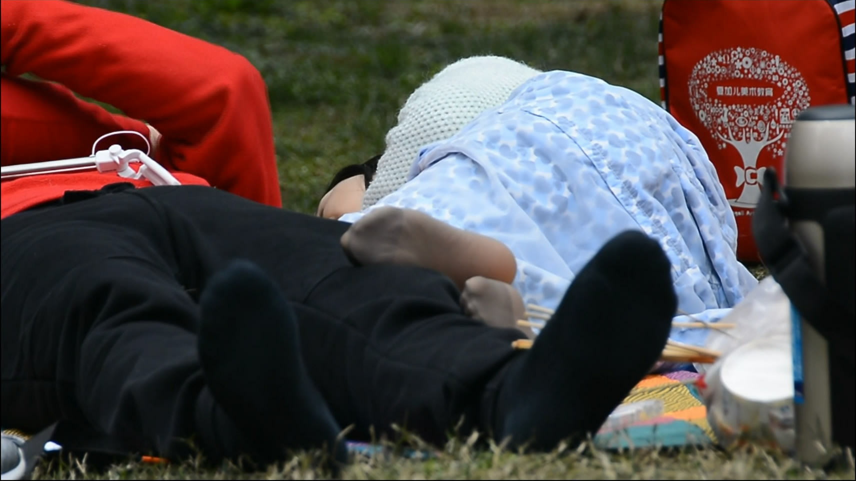 streetsnapnylon[00 01 08][20181205 222503 7]